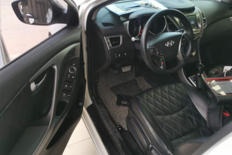 Used Hyundai Elantra 2016 1.6L Automatic Prestige Edition
