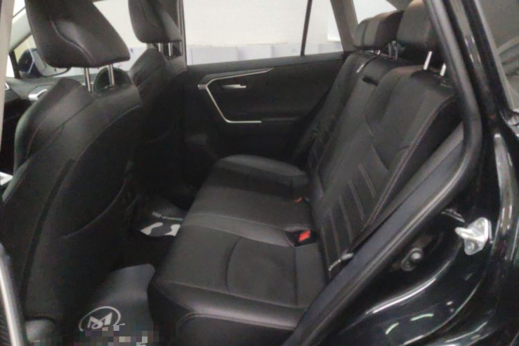 Used Toyota Wildlander 2023 2.0L CVT Two-Wheel Drive Luxury PLUS Edition