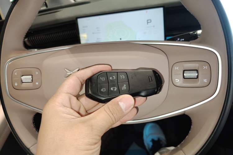 Used XPeng X9 2024 702 Ultra-Long Range Max