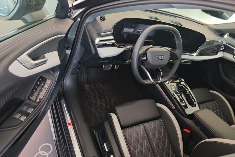 Used Audi A5L 2026 2.0T Sport Plus
