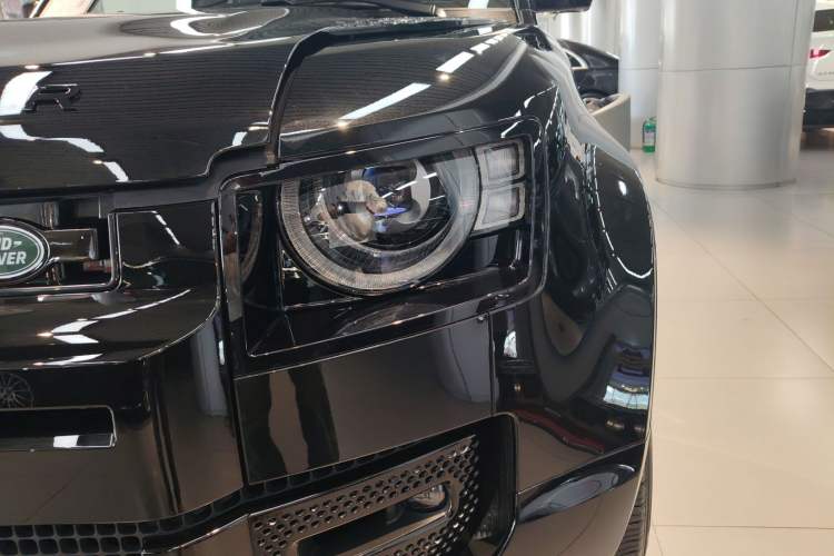 Used Land Rover Defender 2023 90 3.0T P400 XS
