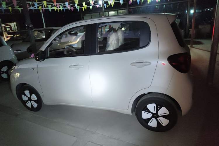 Used Wuling Hongguang MINIEV 2025 Four-Door Version Advanced Edition
