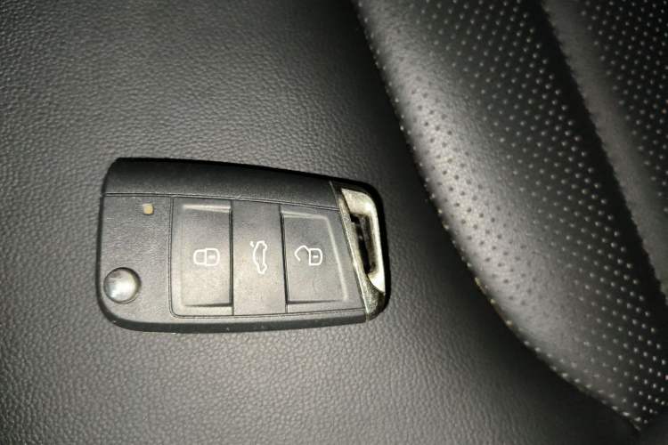 Used Volkswagen Lamando 2019 280TSI DSG Comfort Edition China VI standard
