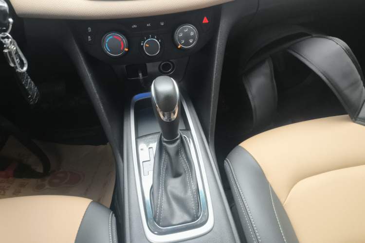 Used Chevrolet Monza 2022 320 Automatic Enjoyment Sunroof Version