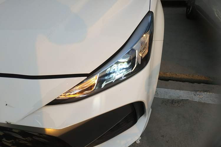 Used MG 5 2022 180 DVVT CVT Youth Style Edition
