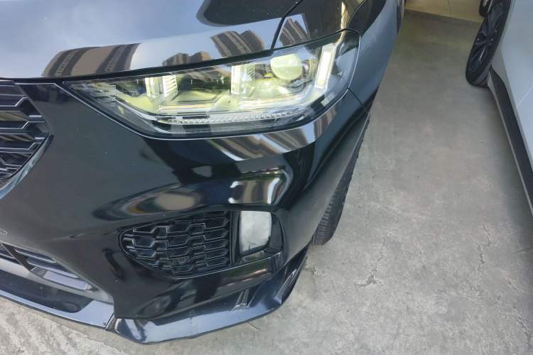 Used Wey VV5 2019 1.5T Two-Wheel Drive Color Pioneer
