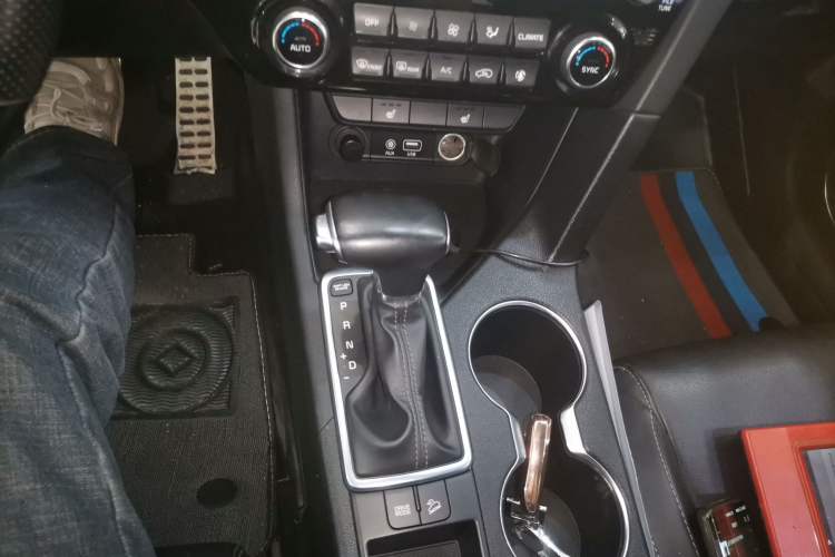 Used Kia KX5 2016 1.6T Automatic Two-Wheel Drive DLX
