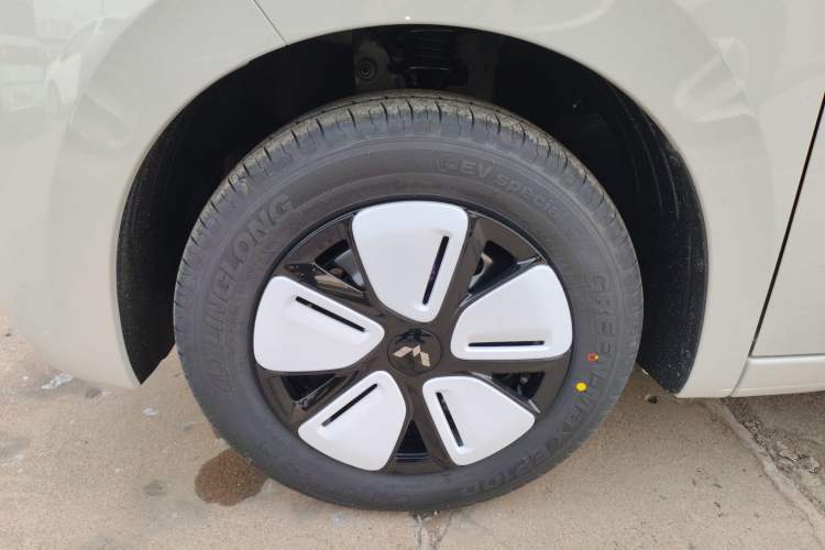 Used Wuling Hongguang MINIEV 2025 Four-Door Version Zhenxiang+ Edition
