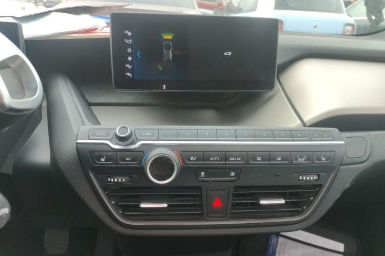 Used BMW i3 2018 Luxury Model
