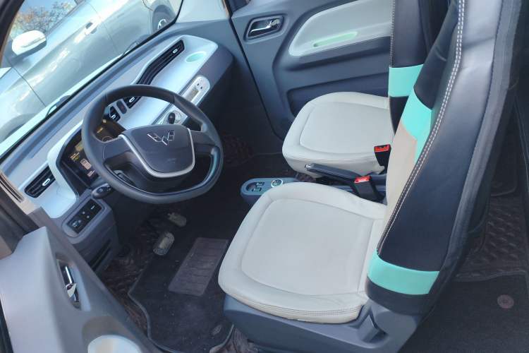 Used Wuling Hongguang MINIEV 2021 Macaron Fashion Model Lithium Iron Phosphate
