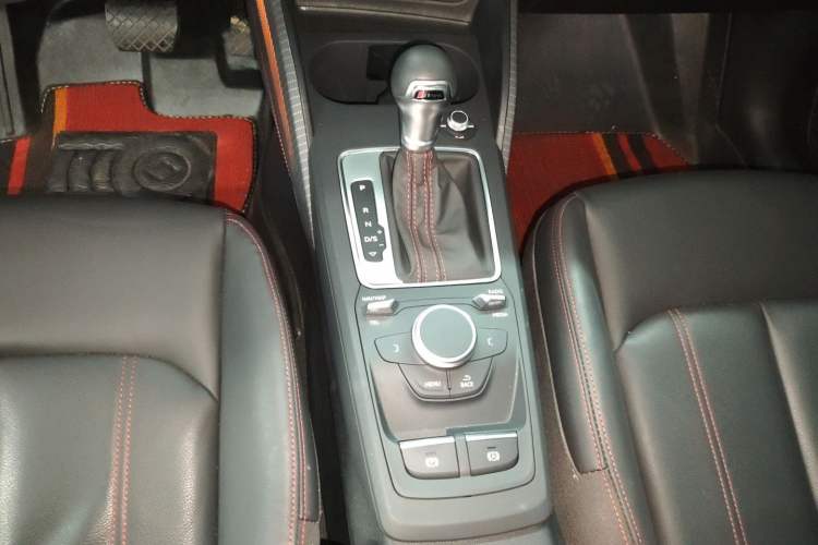 Used Audi Q2L 2023 35TFSI Progressive Dynamic Edition
