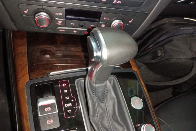 Used Audi A6L 2015 30 FSI Millionth Anniversary Comfort Model