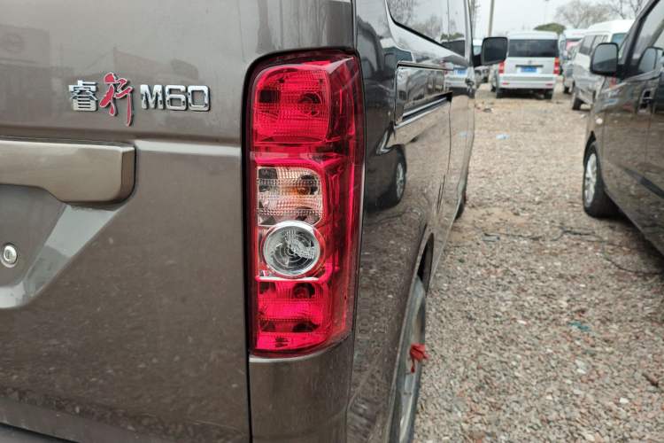 Used Chana Ruixing M60 2023 1.5L GDI Comfort-Class Passenger Vehicle 6/7 Seats