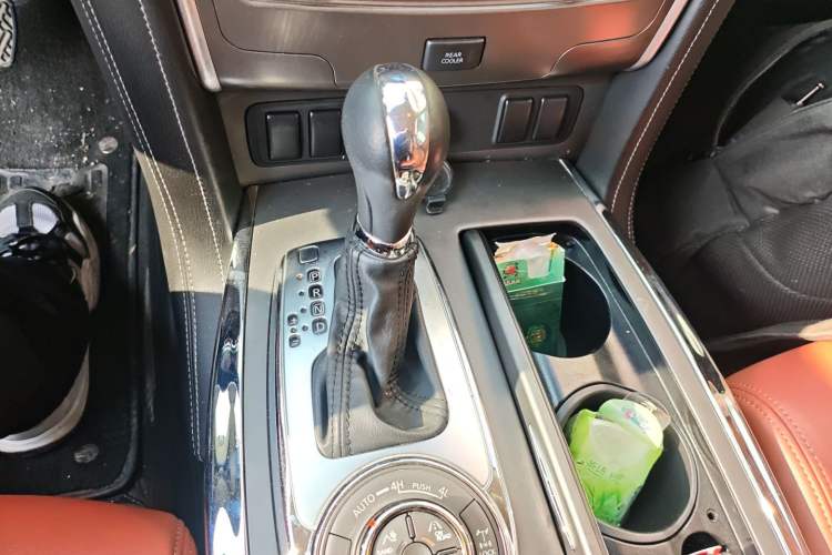 Used Nissan Patrol (Parallel Import) 2018 4.0L Automatic 7-Seater Middle East Version
