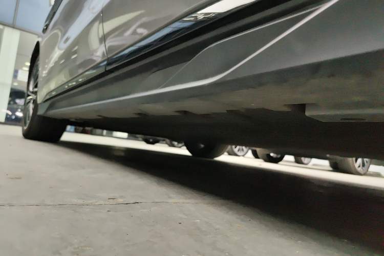 Used BYD Han 2025 EV with 701 km of Laser Radar-Enabled Intelligent Driving
