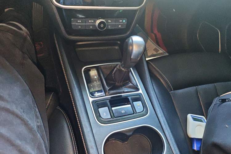 Used BYD Song MAX 2018 1.5T Automatic Smart Connect Luxury 6-Seater