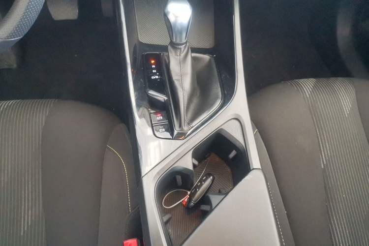 Used Roewe i5 2021 1.5L CVT Platinum Edition
