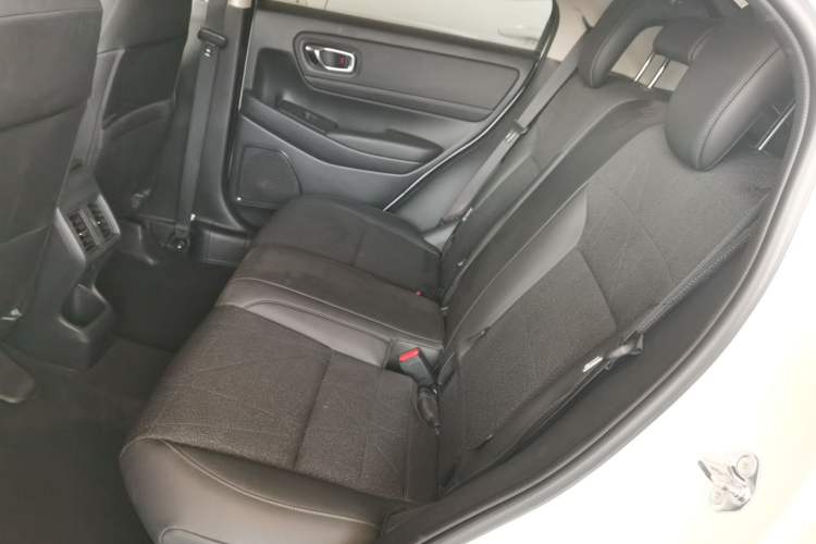 Used Honda Vezel 2023 1.5L CVT Tech Edition
