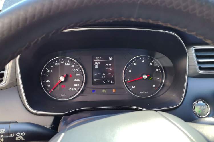 Used Roewe RX5 2020 PLUS 300TGI Automatic Ali New Year Special Edition
