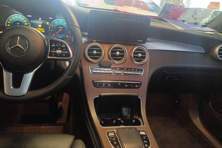 Used Mercedes-Benz GLC 2020 Facelift GLC 300 L 4MATIC Dynamic Edition
