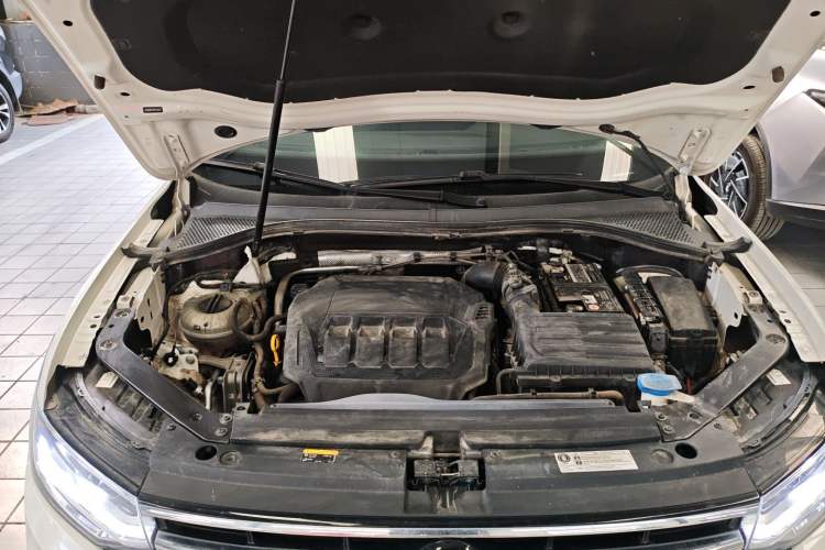 Used Volkswagen Tiguan L 2022 330TSI Automatic Two-Wheel Drive R-Line Enhanced Edition
