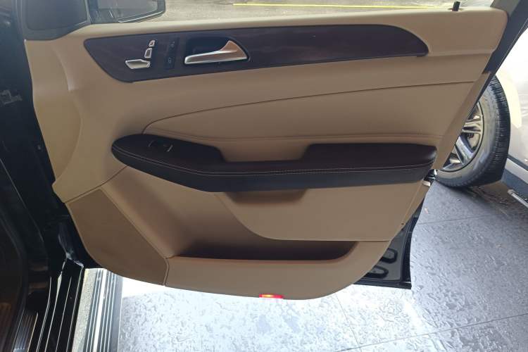 Used Mercedes-Benz GLE 2017 GLE 320 4MATIC Dynamic Model
