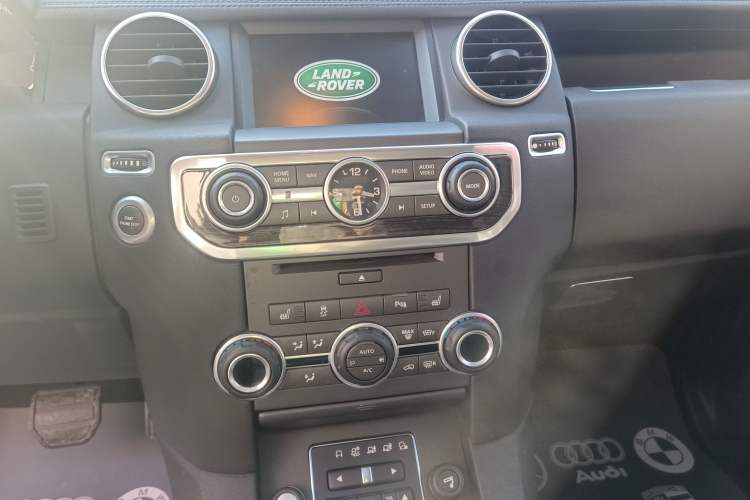 Used Land Rover Discovery 2015 3.0 SC V6 SE
