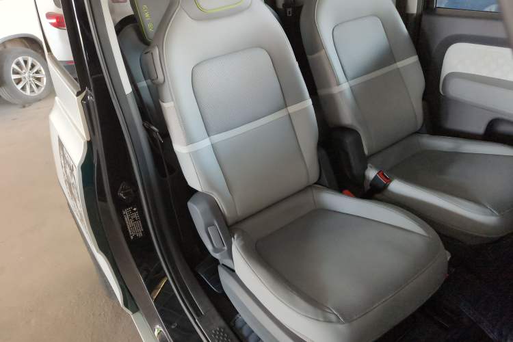 Used Baojun KiWi EV 2022 Designer Lite Edition Lithium Iron Phosphate