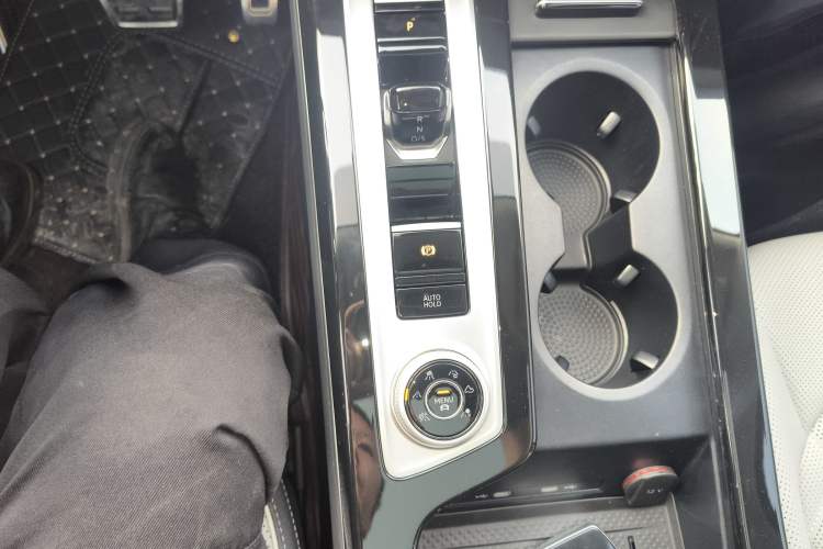 Used Volkswagen Talagon 2024 380TSI All-Wheel Drive R-Line Cruise Edition
