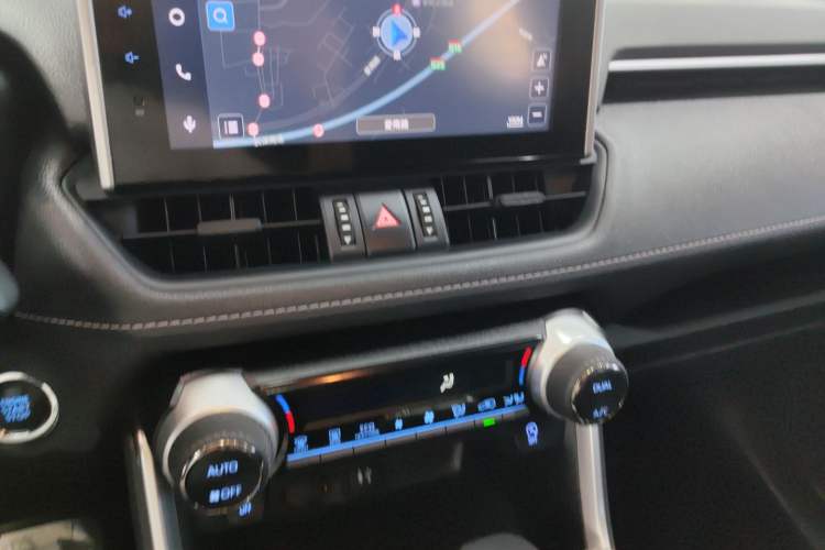 Used Toyota RAV4 2022 2.0L CVT Two-Wheel Drive Fashion Edition
