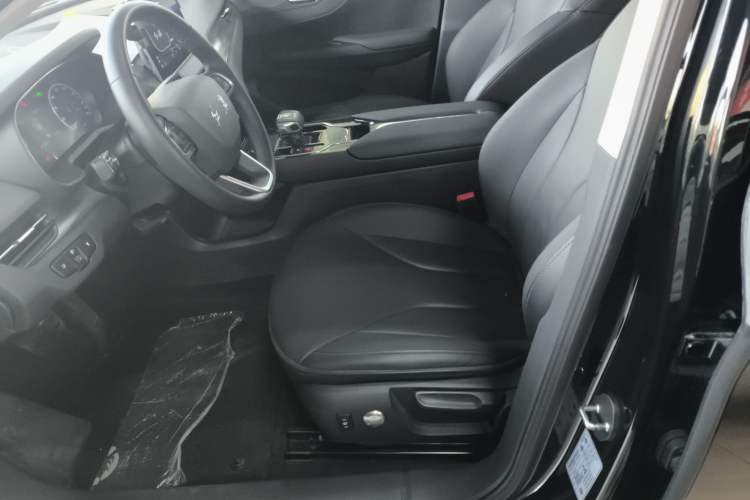 Used Hongqi E-QM5 2023 Revised Version Basic Travel Edition
