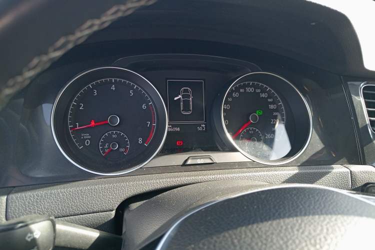 Used Volkswagen Golf 2017 230TSI Automatic Comfort Edition – Celebrating Milestone of One Million Units