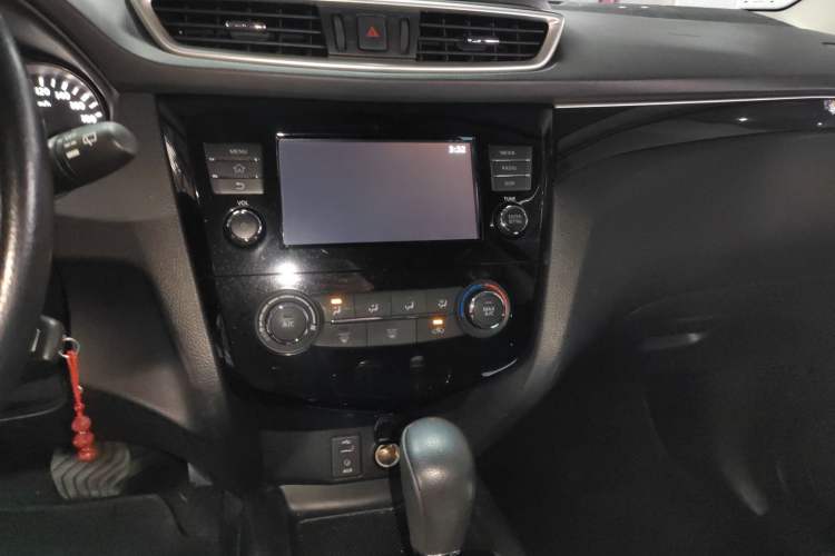 Used Nissan Qashqai 2017 2.0L CVT Smart Enjoyment Version China V Standard
