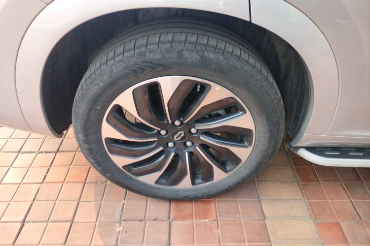 Used Hima AITO M7 2024 1.5T Rear-Drive Plus Version 5 Seats
