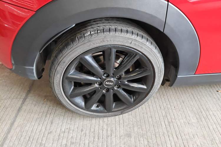 Used  MINI 2018 1.5T COOPER Classic Edition Five-Door Version
