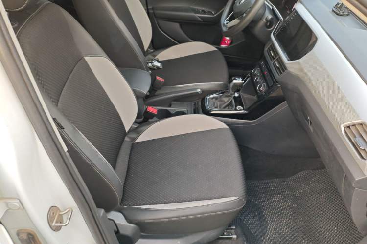 Used Volkswagen Tacqua 2021 200TSI DSG JoyConnect Edition