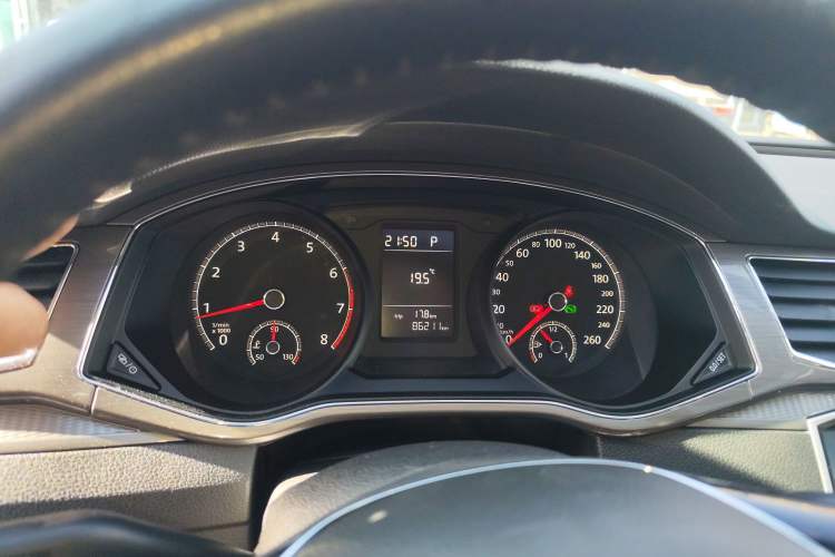 Used Volkswagen Passat 2016 1.8T Government Procurement Version (CEA Engine + 6AT)
