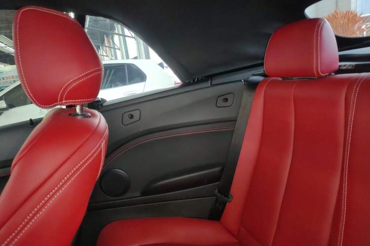 Used BMW 2 Series 2018 220i Convertible Coupe Sports Design Package
