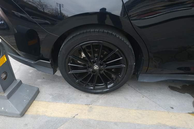 Used Changan UNI-V 2024 1.5T Prestige Sport Edition