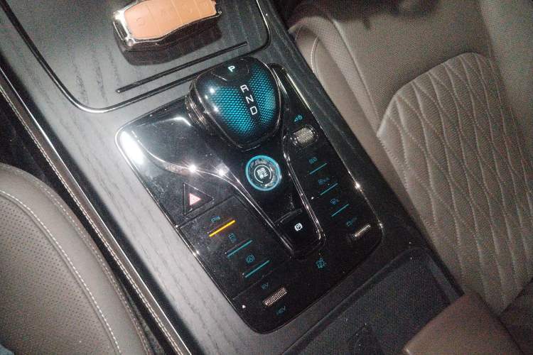 Used BYD Han 2022 DM-i 121KM Luxury Model
