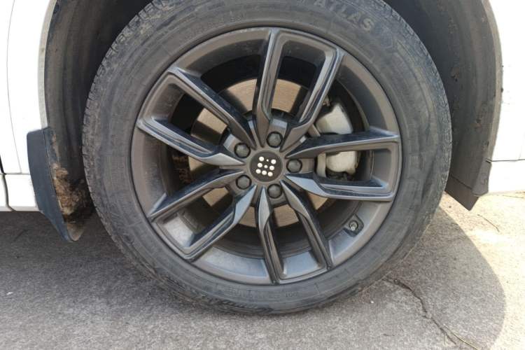 Used  E5 2023 1.5L DE-i 100KM Comfort Edition 7-Seater