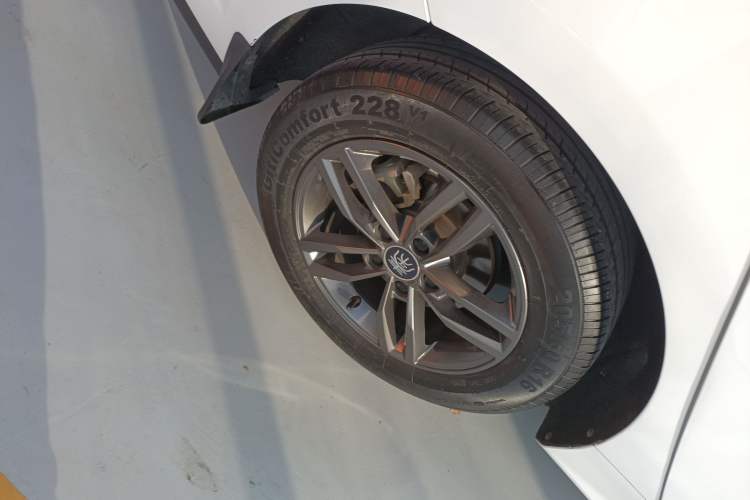 Used BYD Qin Pro 2019 Super Edition 1.5TI Automatic Smart Connect Dynamic Model China VI Standard