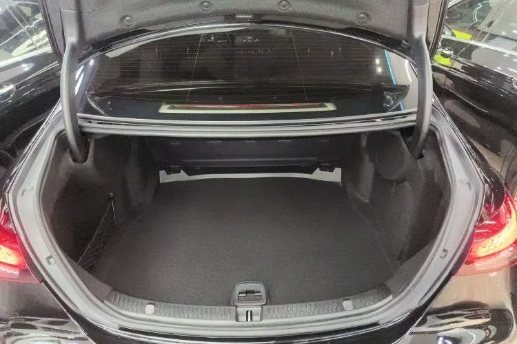 Used Mercedes-Benz E-Class 2023 E 300 L Luxury Model
