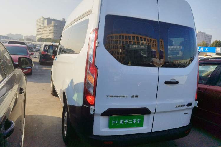 Used Ford Transit 2019 2.0T Diesel Multi-Purpose Commercial Vehicle Short Wheelbase Mid-Roof Design 6-Seater China VI Standard