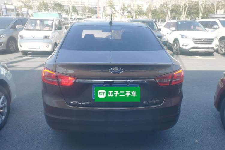 Used Ford Escort 2015 1.5L Automatic Fashion Model
