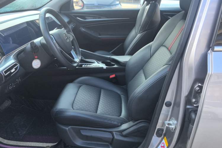 Used Changan Eado 2020 PLUS Blue Whale NE 1.4T GDI DCT Prestige Model
