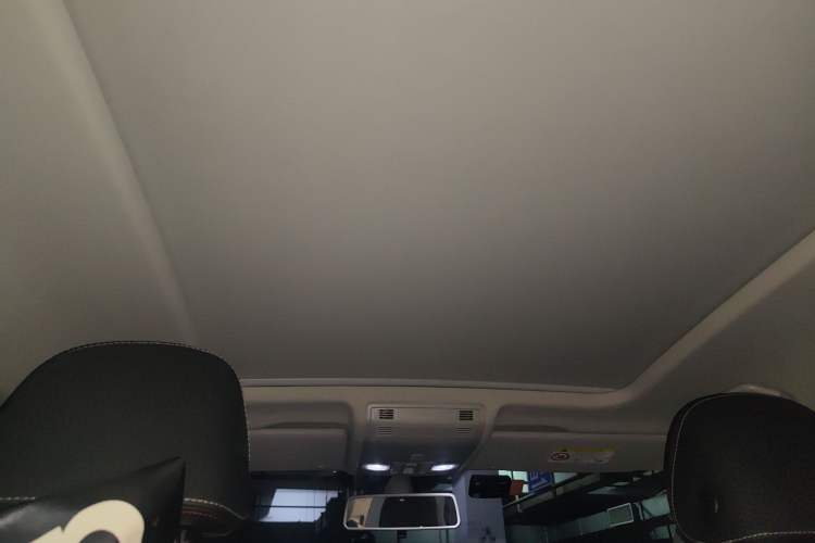 Used Volkswagen Tayron 2019 330TSI Two-Wheel Drive Luxury Model China VI Standard
