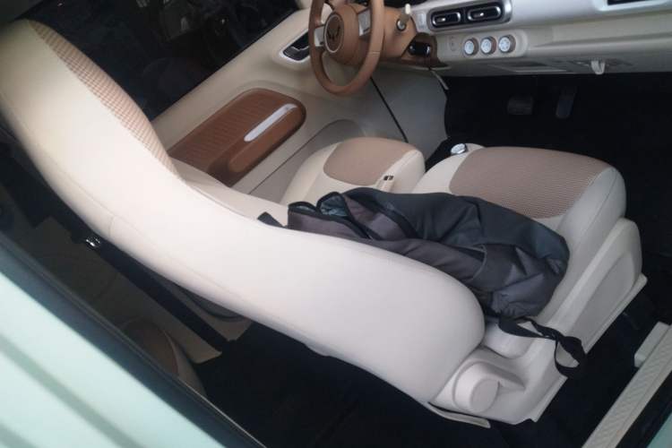 Used Wuling Hongguang MINIEV 2024 3rd Generation 215km Youth Edition
