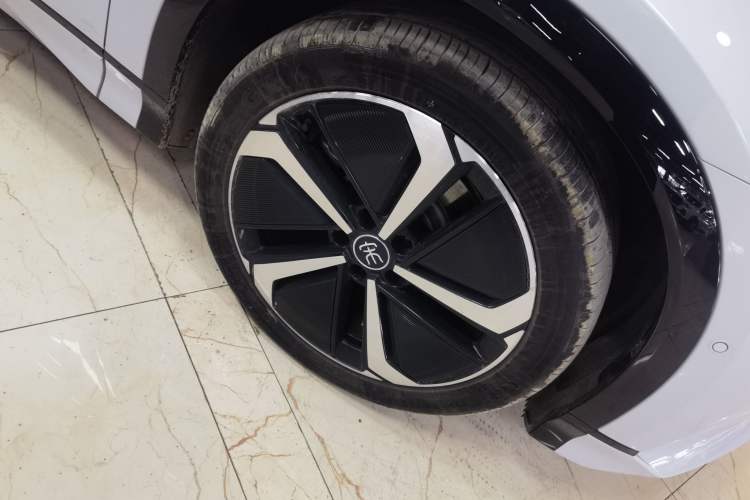 Used BYD Song L EV 2025 662 km Advanced Intelligent Driving Version
