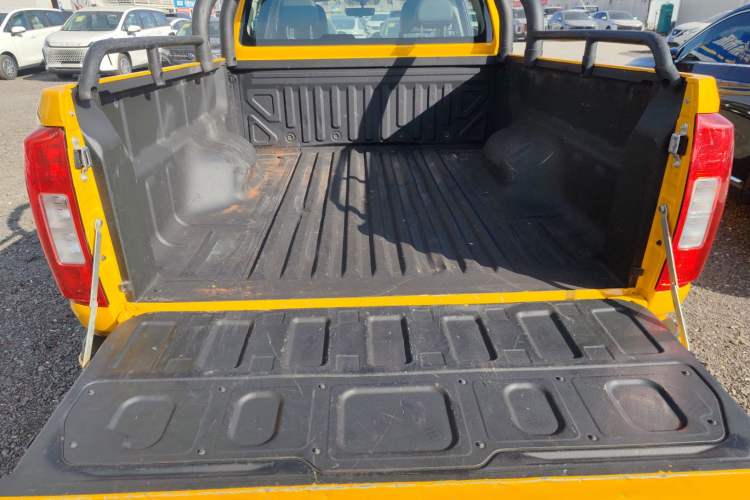 Used Great Wall Poer 2021 2.0T Commercial Version Automatic Diesel 4x4 Elite Long-Box GW4D20M